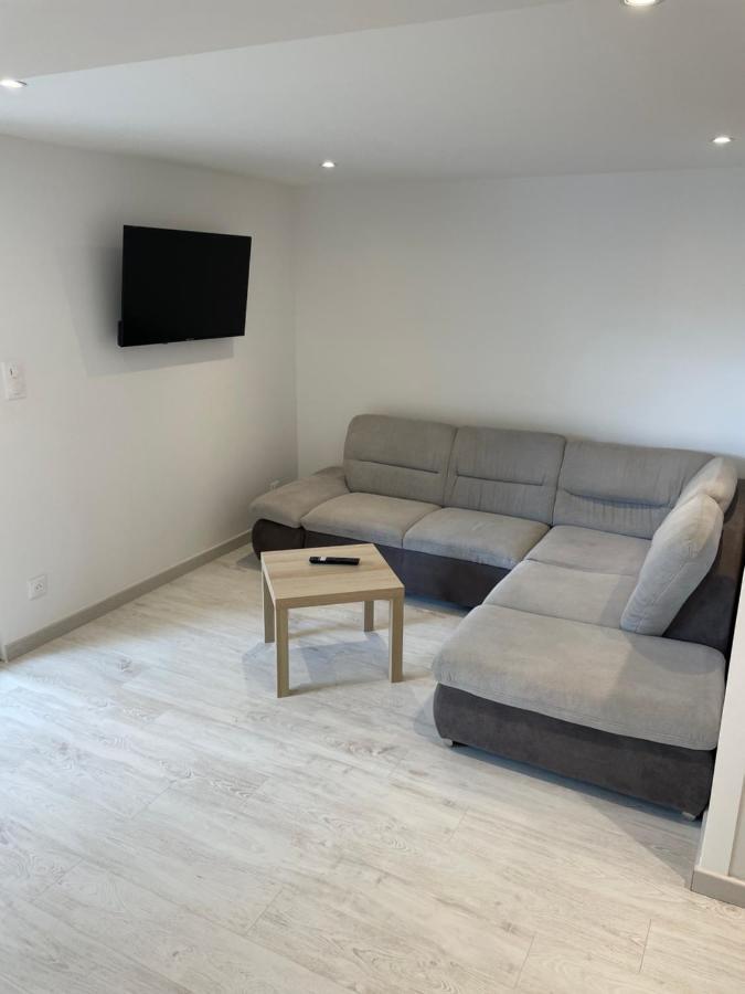 Joli Logement Au Pied Des Alpilles Eyguières Exterior foto